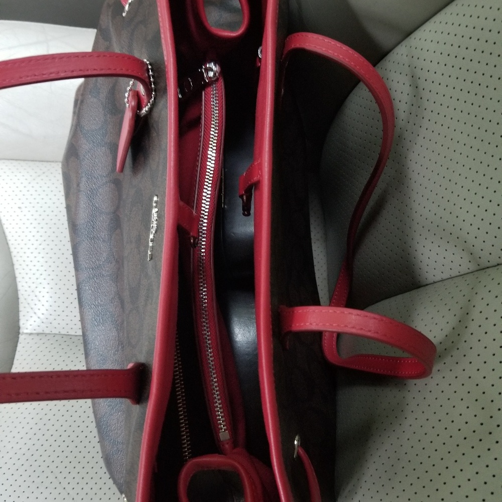 Coach Handbag - Picture 3 of 3
